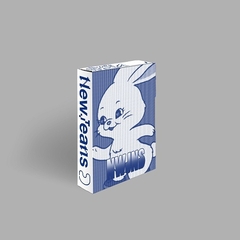BLUEBOOK NEW JEAN FIRST ALBUM - comprar online