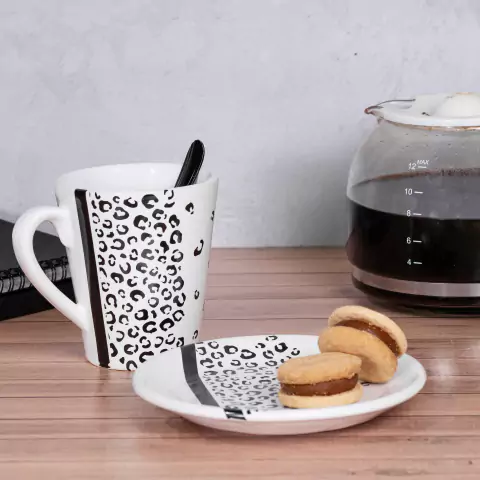 TAZA CON PLATO ANIMAL PRINT