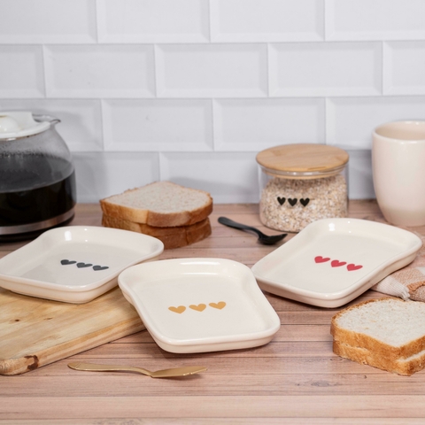 PLATO TOSTADA BEIGE 3 CORAZONES