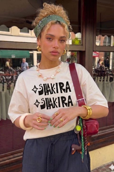 Camiseta Hips Dont Lie