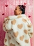 Casaco Trench Coat Love Bege na internet
