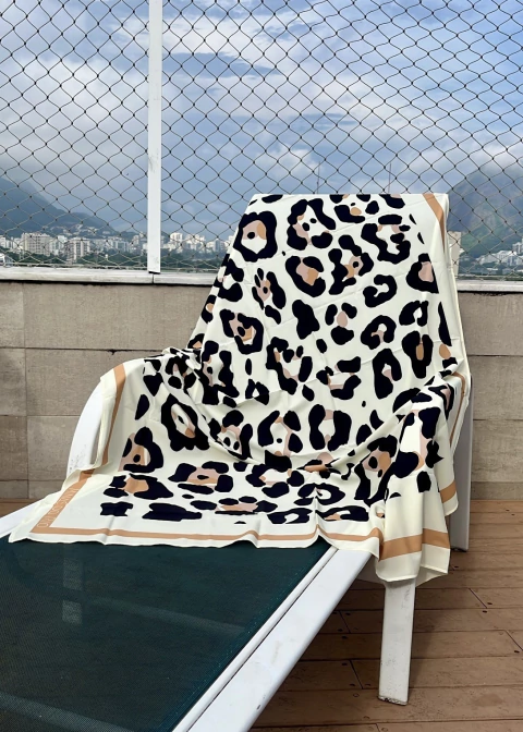 Pareô Onça Amarelo manteiga - comprar online