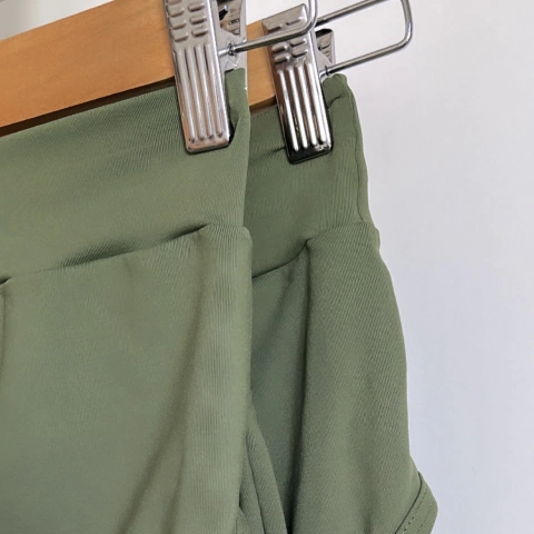 Kit Legging Modeladora + Top Duplo Cropped Verde Militar