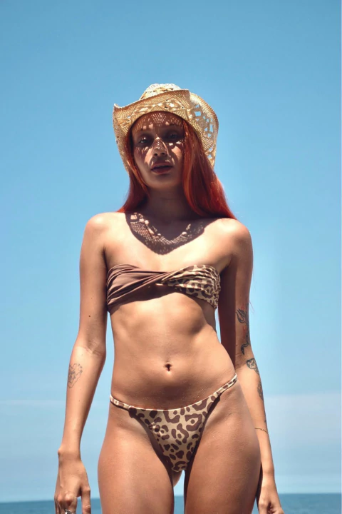 Calcinha Tira fina Fio duplo Oncinha - comprar online