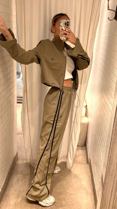 Pantalon wind sporty BDT VERDE MILITAR en internet