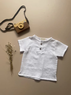 Camisa Branca Manga Curta na internet