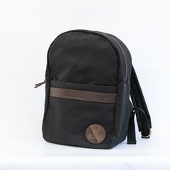 Mochila GUANACO black - De Regalo una Yerbera Cuadrada