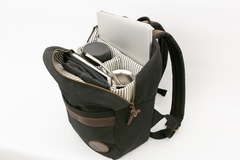 Mochila GUANACO black - De Regalo una Yerbera Cuadrada - tienda online