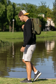 Mochila GUANACO black - De Regalo una Yerbera Cuadrada en internet