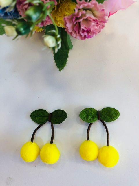 Cereja pompom amarelo 2 unid