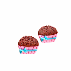 Brigadeiro curvado em biscuit aprox 6cm - unid