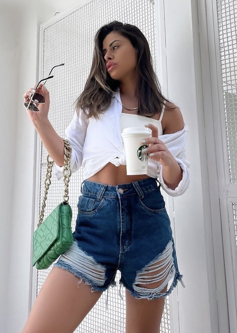 Short Jeans Cintura Alça Barra Destroyed Nicole