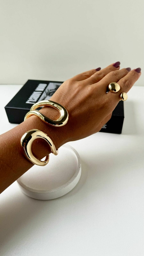 Pulseira Bracelete Vazado Gaia - comprar online