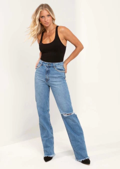 Blusa Regata Malha Canelada Básica Allure
