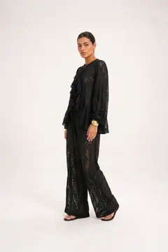 Calça Renda Nina na internet