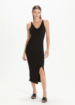Vestido Midi Tricot fenda