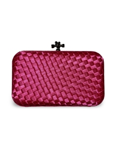 Bolsa clutch festa em cetim trançado, na cor rosa, perfeita para casamentos e formaturas.