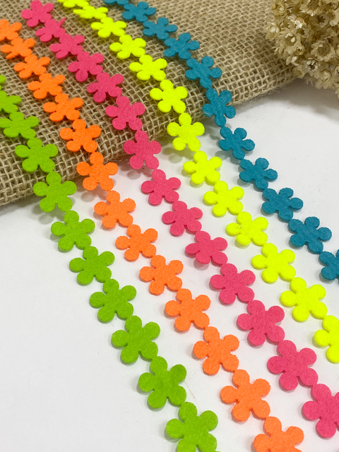 Kit Flores Feltro Cores Neon - 5 tirinhas ( 33cm Cada Cor )