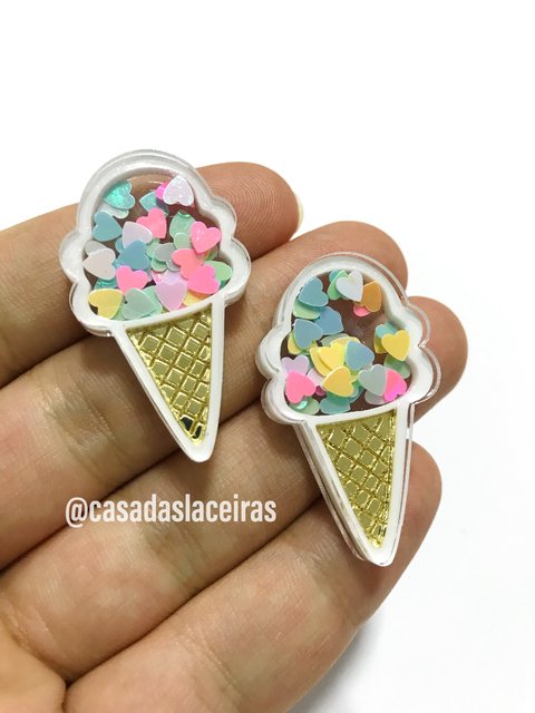 Aplique sorvete vazado de acrílico