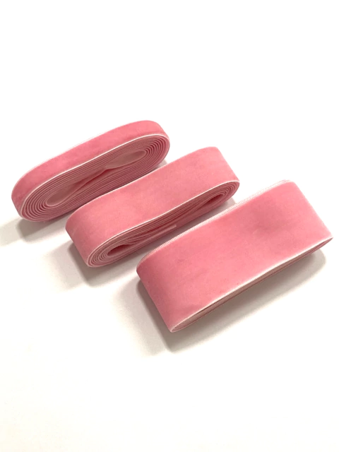 Fita de veludo importada rosa bebê - 1 metro