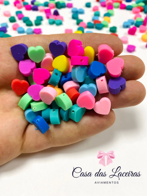 Miçanga corações colorido pvc 10 unidades