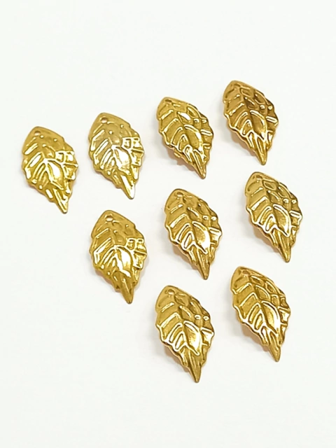 Pingente folha dourada metal - 10 unidades