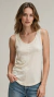 Musculosa con recorte