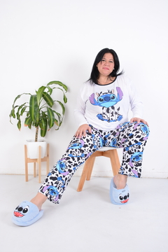 Pijama stich con pantuflas