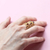 Anillo Roma de Oro amarillo 18k y Zafiro azul carré - comprar online
