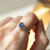 Anillo platino y Cianita