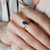 Anillo Mía de oro amarillo 18k y Opalo en internet