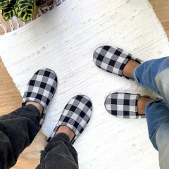 Pantoo Comfy Chess na internet