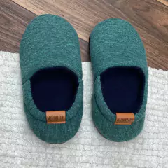 Pantoo Kids Comfy Alecrim na internet