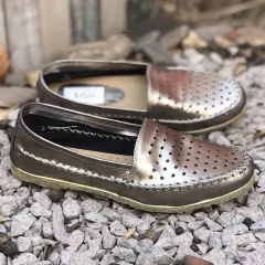 Alpargatas pic metalizado peltre. v07-010*111 - Altas de Olivos