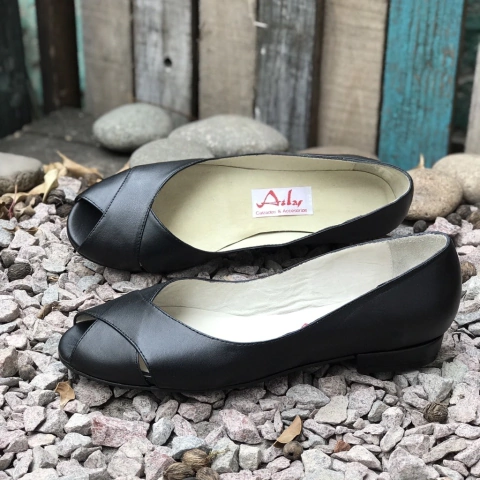 Chatitas boca de pez, negras. e03-225 en internet