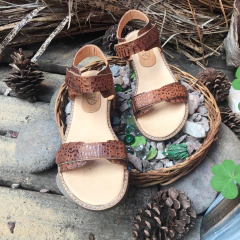 Sandalias tabaco con velcro. q09v-dublin - comprar online