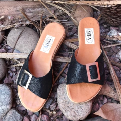 Chinelas negras con hebilla. j05v-210 - tienda online