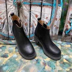 Botineta track con elástico y cierre tipo borcego negro- p02i-2327 - tienda online