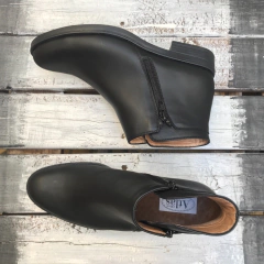 Botitas doble cierre negras . m01i-7003 - tienda online