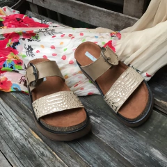 Chinelas marfil. q09v-Berlin - Altas de Olivos