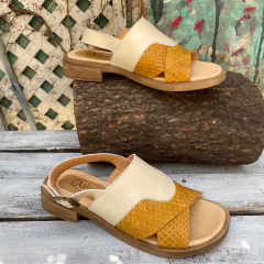 Sandalias combinadas hue so y camel. q09v-bari - Altas de Olivos