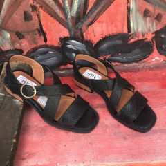 Imagen de Sandalias negras. m01v-2102