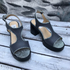 Sandalias con tacón y plataforma, gris plomo. s06v-79 en internet