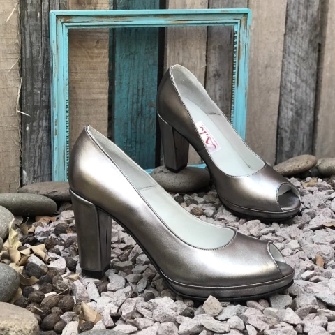 Stilettos con plataforma y boca de pez, peltre. e03-3006