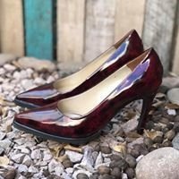 Stilettos charolados bordó. f13-1561 - Altas de Olivos