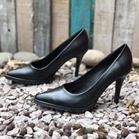 Stilettos negros. f13-1561