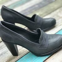 Mocasín negro con taco foliado xx-1312*549