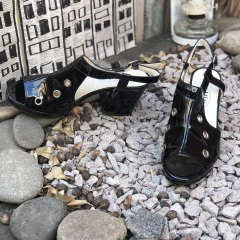 Sandalias con tacón y plataforma negras. e03v-587 - tienda online