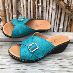 Chinelas con hebilla regulable turquesa. j05v-211 - Altas de Olivos