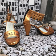 Sandalias naranja metalizado. e03v-706 en internet